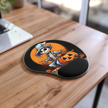 DistinctInk Mouse Pad with Wrist Rest  with Haunted Jack-O'-Skeleton Design for Halloween