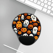 DistinctInk Mouse Pad with Wrist Rest  with Spooky Halloween Night Design for Halloween
