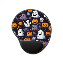 DistinctInk Mouse Pad with Wrist Rest  with Spooky Bat-o-lanterns Design for Halloween