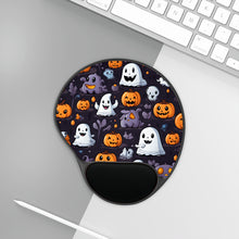 DistinctInk Mouse Pad with Wrist Rest  with Spooky Bat-o-lanterns Design for Halloween