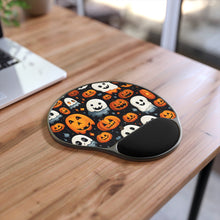 DistinctInk Mouse Pad with Wrist Rest  with Spooky Halloween Night Design for Halloween