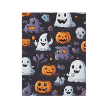 DistinctInk Garden & House Banner Flag with Spooky Bat-o-lanterns Design for Halloween