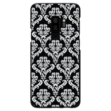 DistinctInk® Hard Plastic Snap-On Case for Apple iPhone or Samsung Galaxy - Black White Damask Pattern