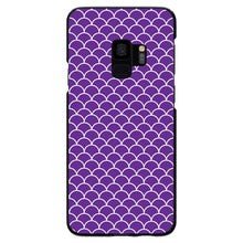 DistinctInk® Hard Plastic Snap-On Case for Apple iPhone or Samsung Galaxy - Purple White Scalloped Pattern