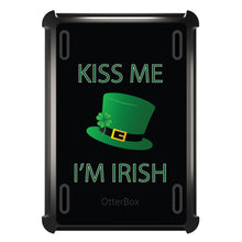 DistinctInk™ OtterBox Defender Series Case for Apple iPad / iPad Pro / iPad Air / iPad Mini - Black Green Kiss Me Im Irish