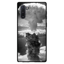 DistinctInk® Hard Plastic Snap-On Case for Apple iPhone or Samsung Galaxy - Nuclear Mushroom Cloud